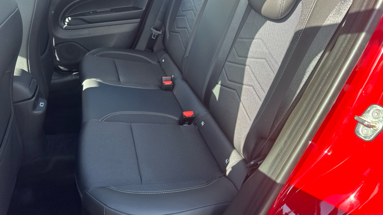 Jeep Avenger 1.2 Altitude 5dr Petrol Hatchback